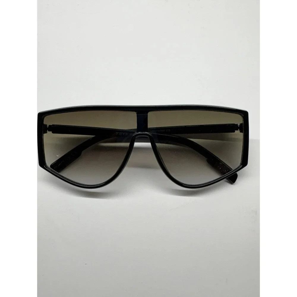 Frye‎ and Co Smoke Shield Women's Sunglasses 53317FCO001